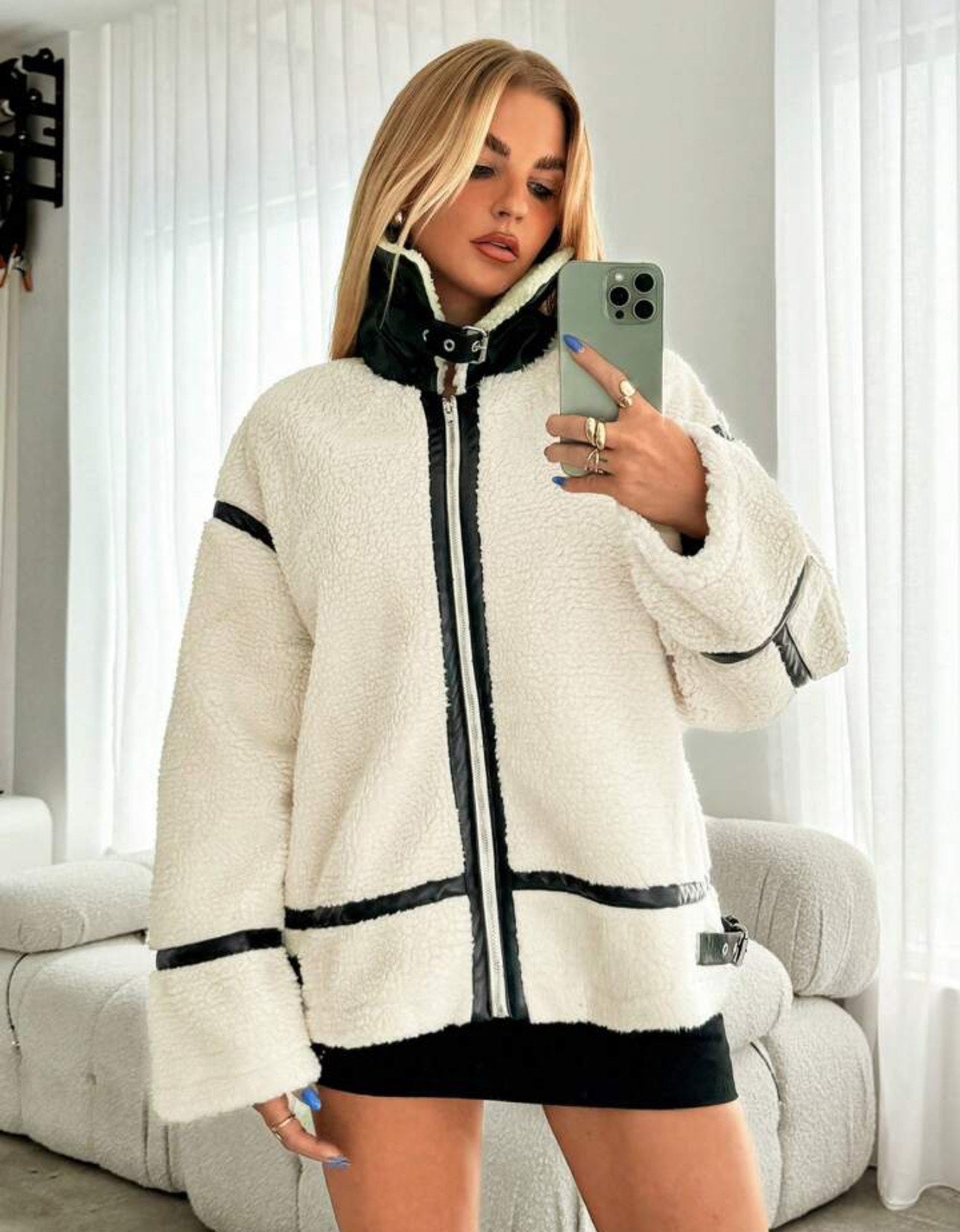 Erika's Plushé Fur Coat