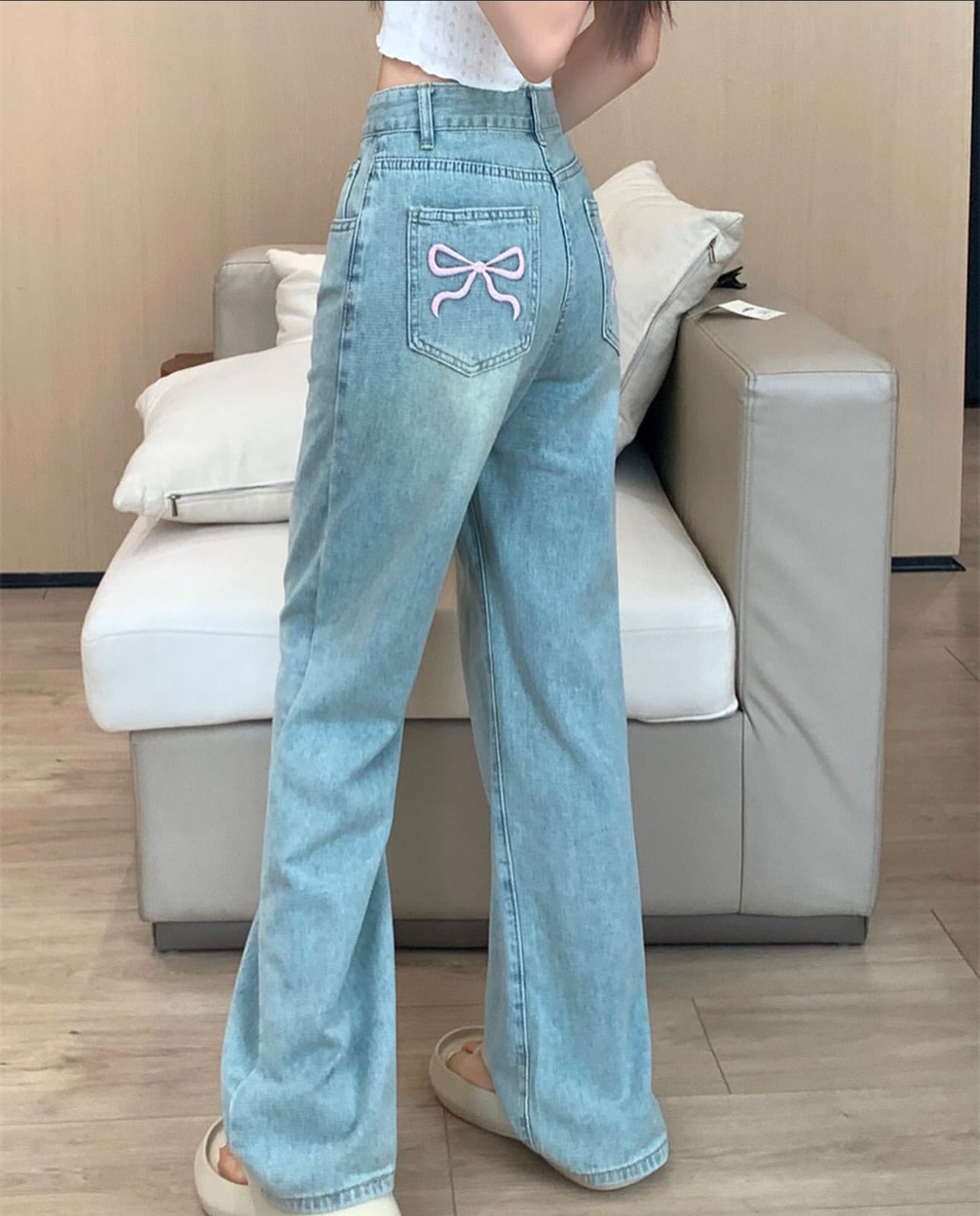 Women's Embroidered Bow Jeans