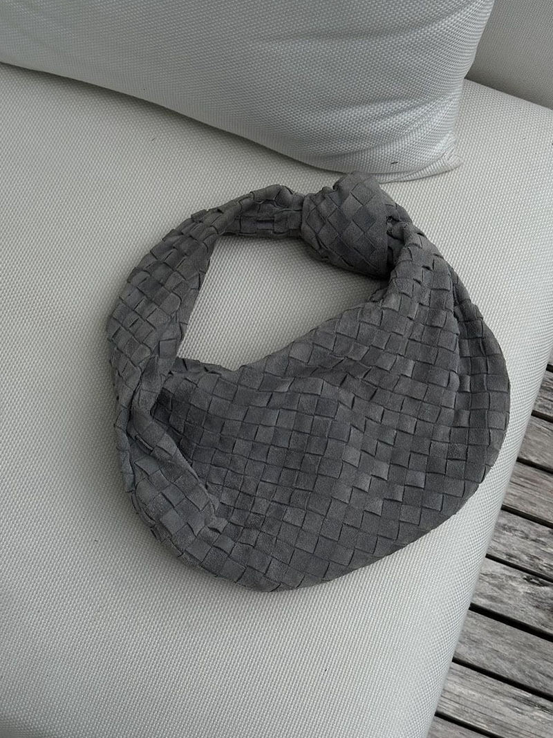 Andrea Suede Medium