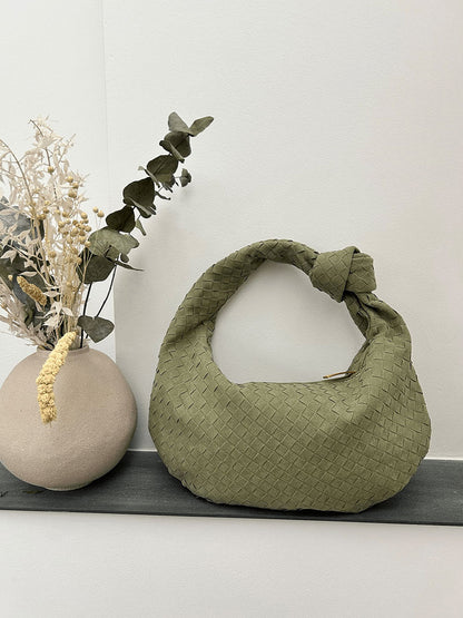 Andrea Suede Medium